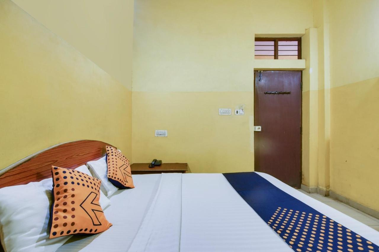 Spot On 74228 Galaxy Comforts Narasimharaja Puram Exterior foto